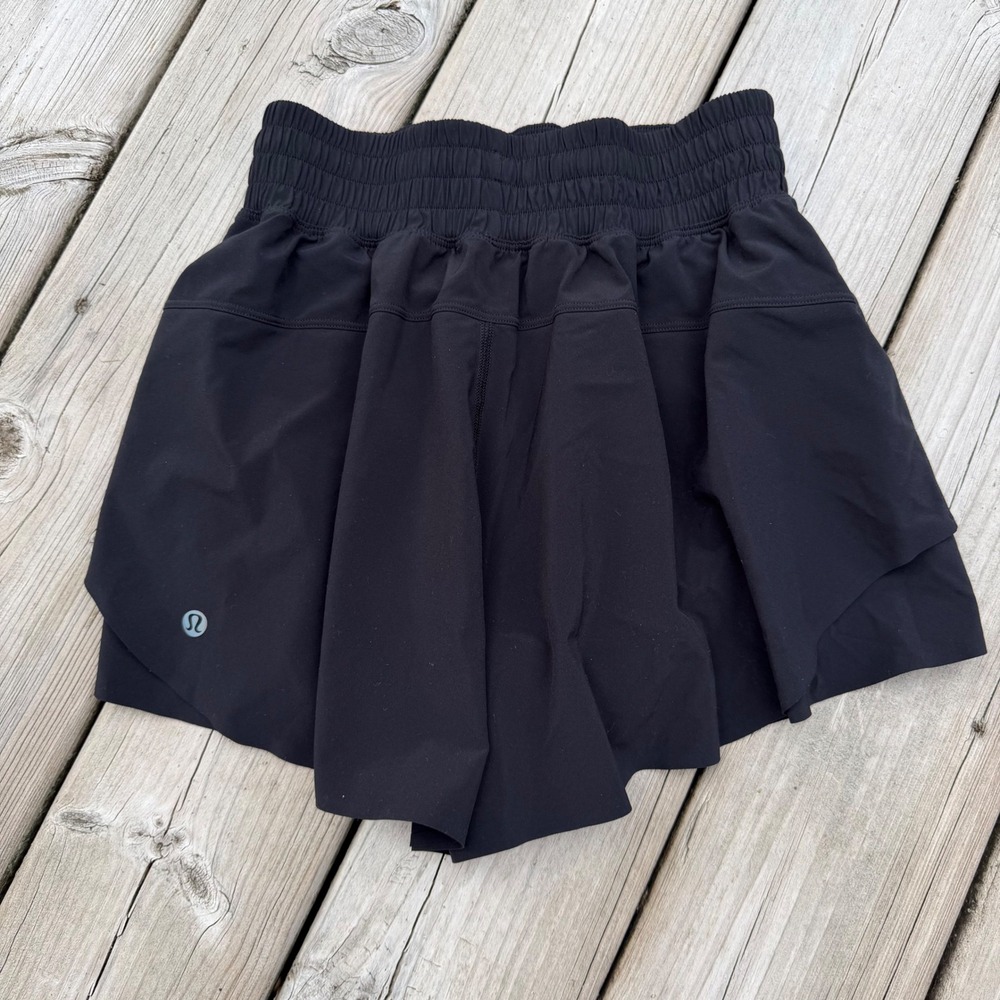 Lululemon Court Rival High Rise Skirt Black Smocked Athletic Tennis XS LW7DKOS.0